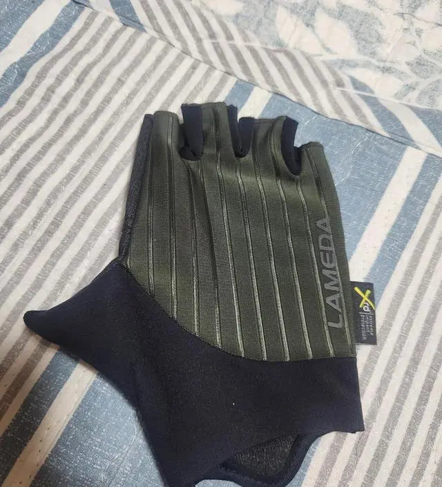 Guantes cortos de ciclismo 2039 LAMEDA