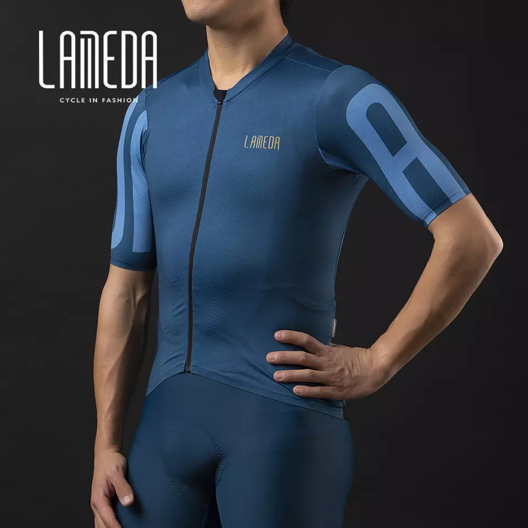 Tricota Dusk M016 Lameda